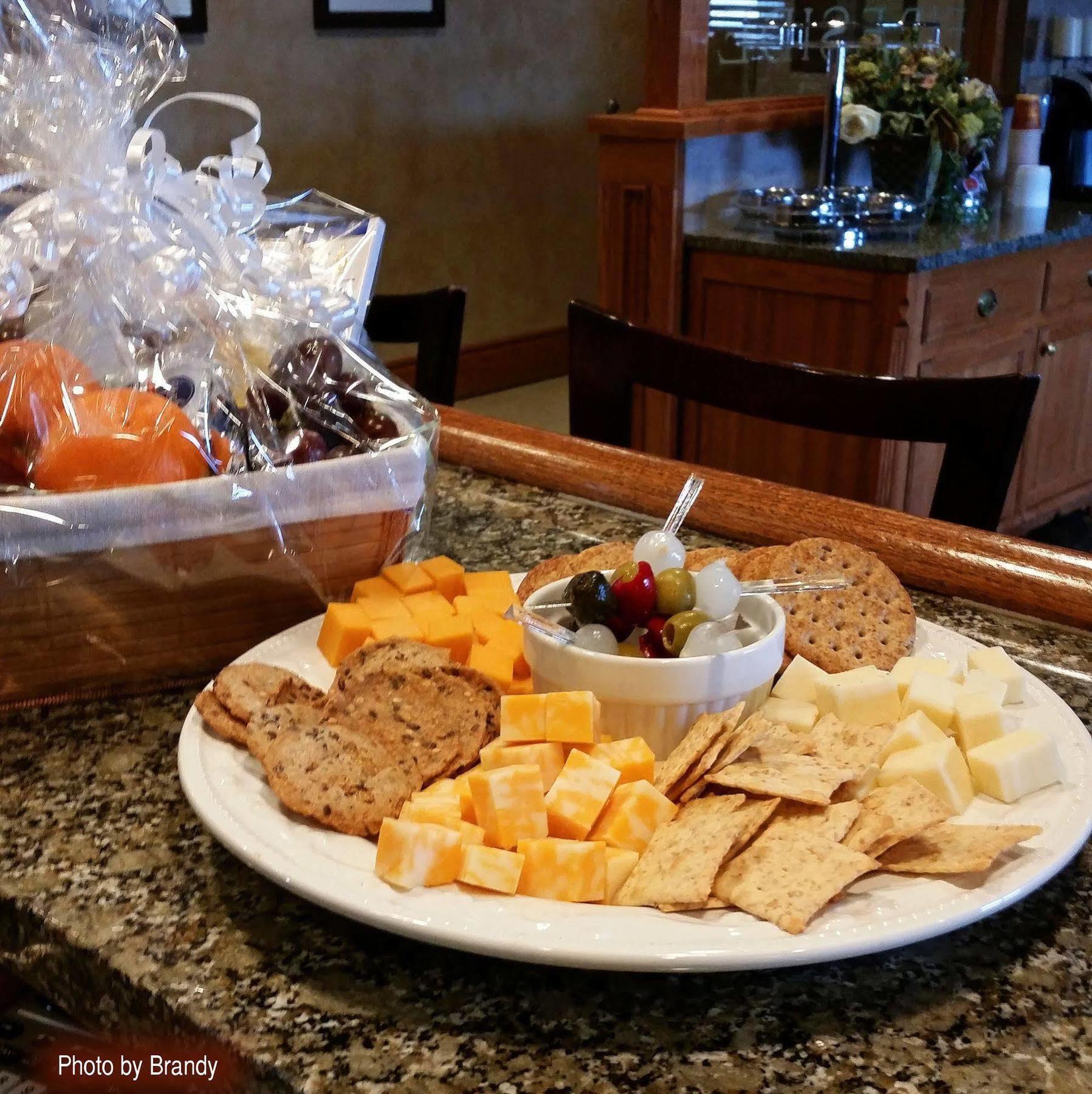 Stone Gate Inn Orillia Esterno foto